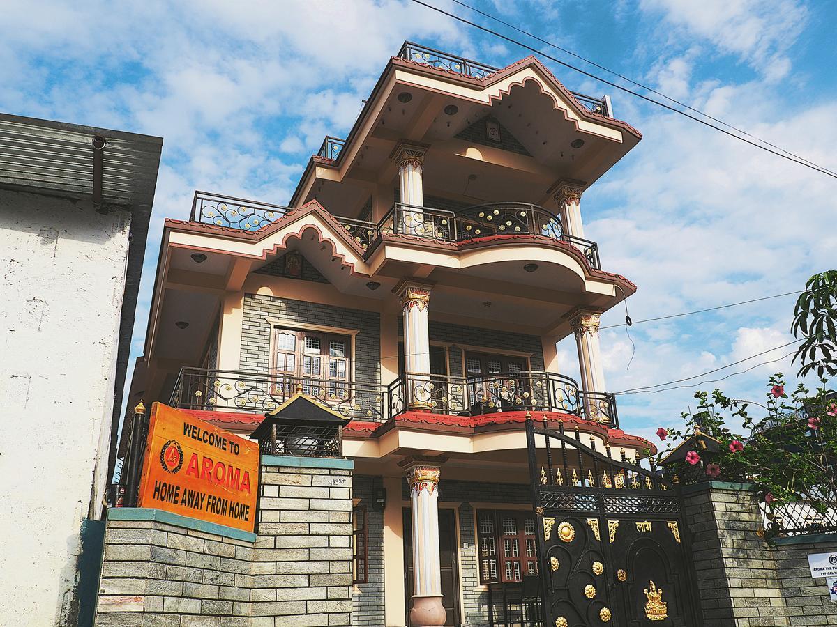 פוקהרה Aroma Tourist Hostel מראה חיצוני תמונה