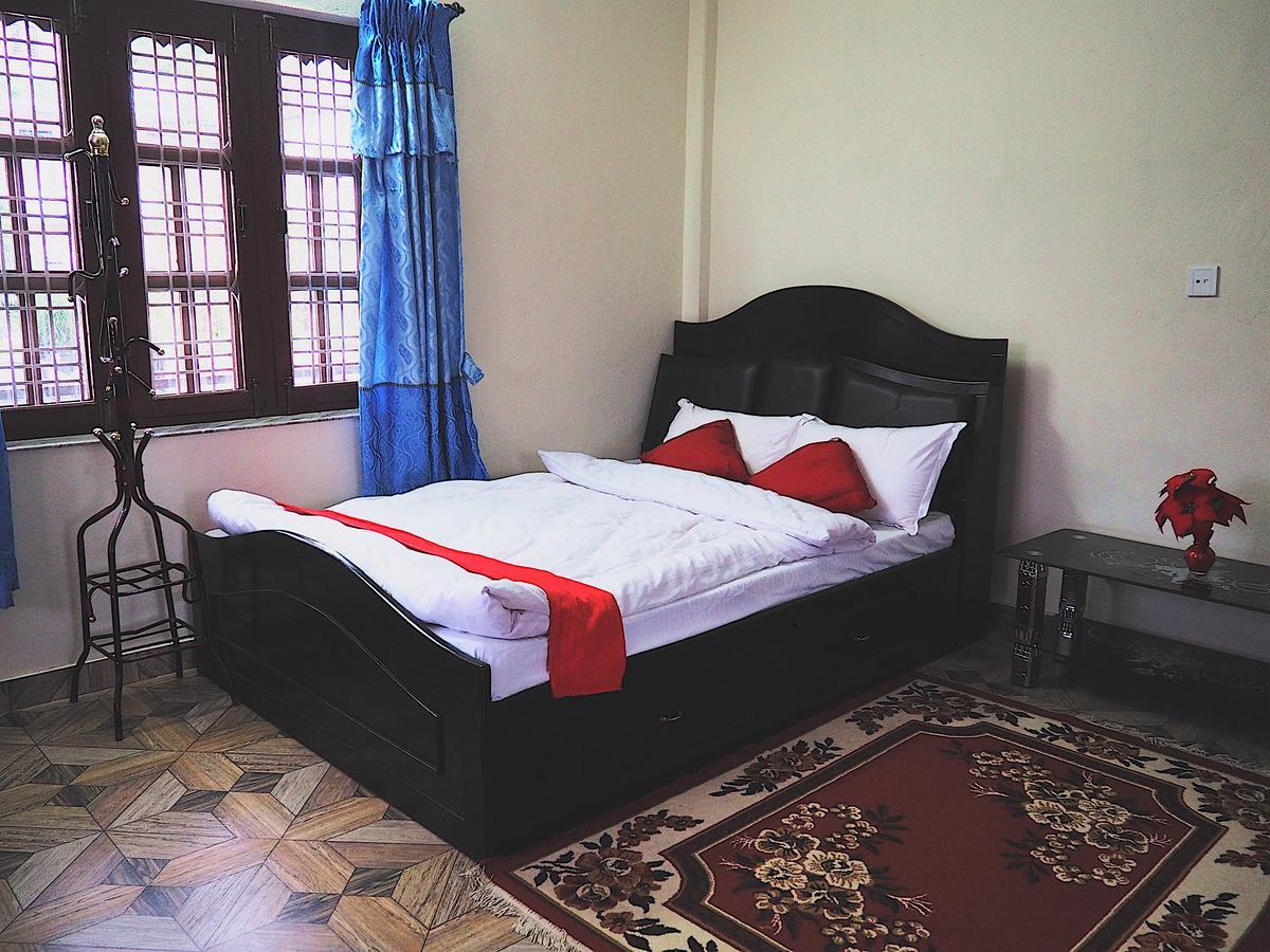 פוקהרה Aroma Tourist Hostel מראה חיצוני תמונה