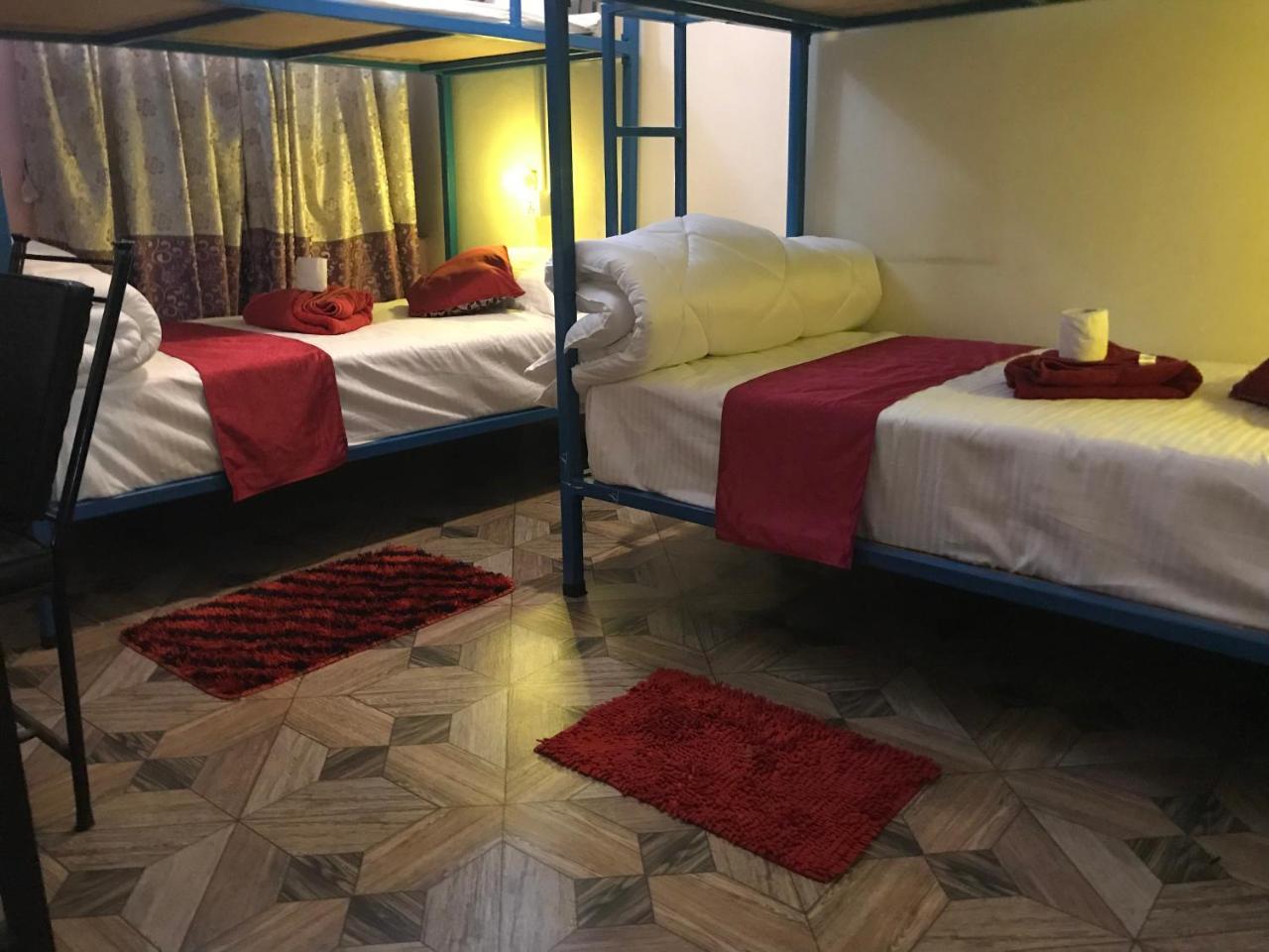 פוקהרה Aroma Tourist Hostel מראה חיצוני תמונה