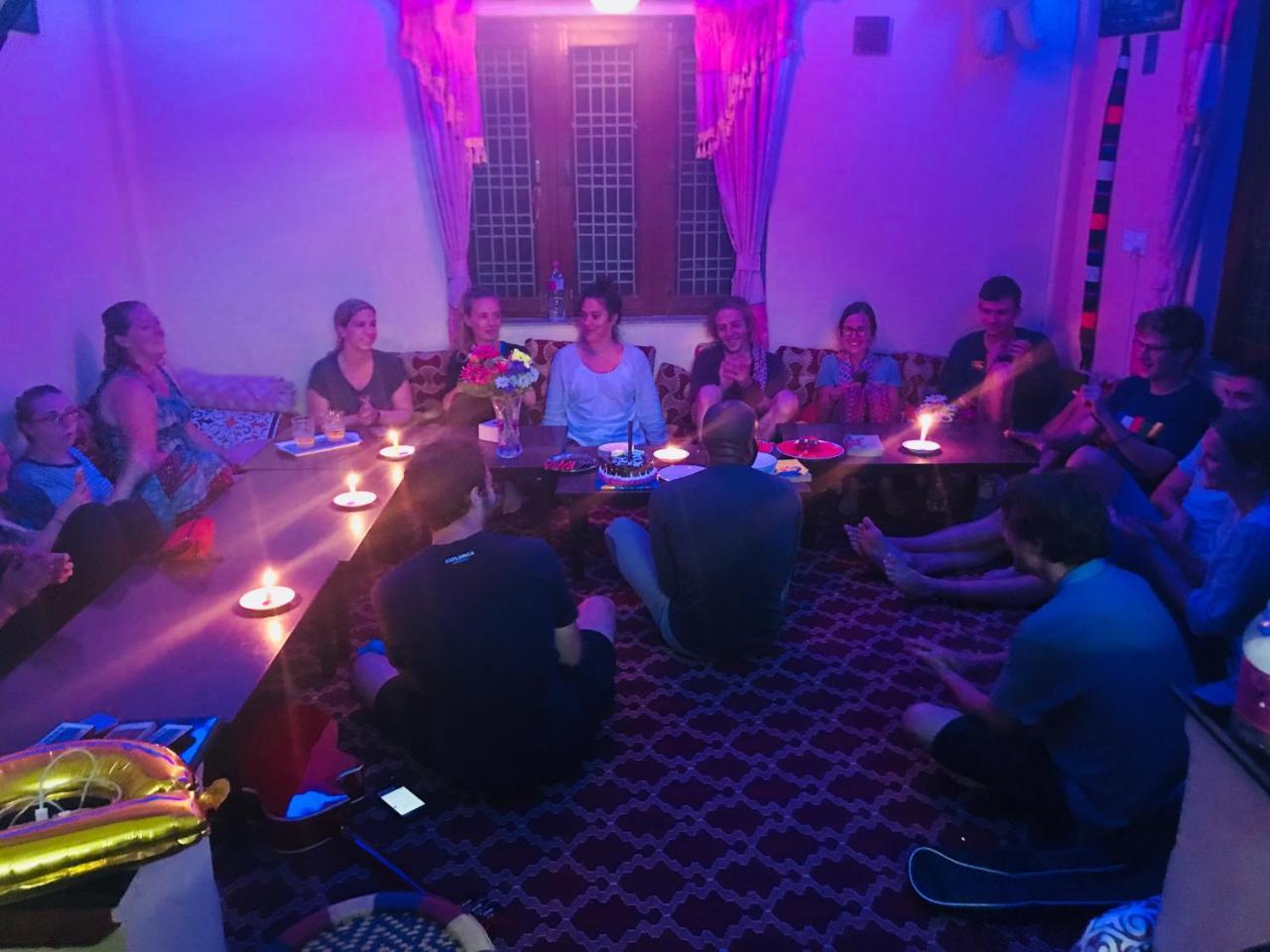 פוקהרה Aroma Tourist Hostel מראה חיצוני תמונה