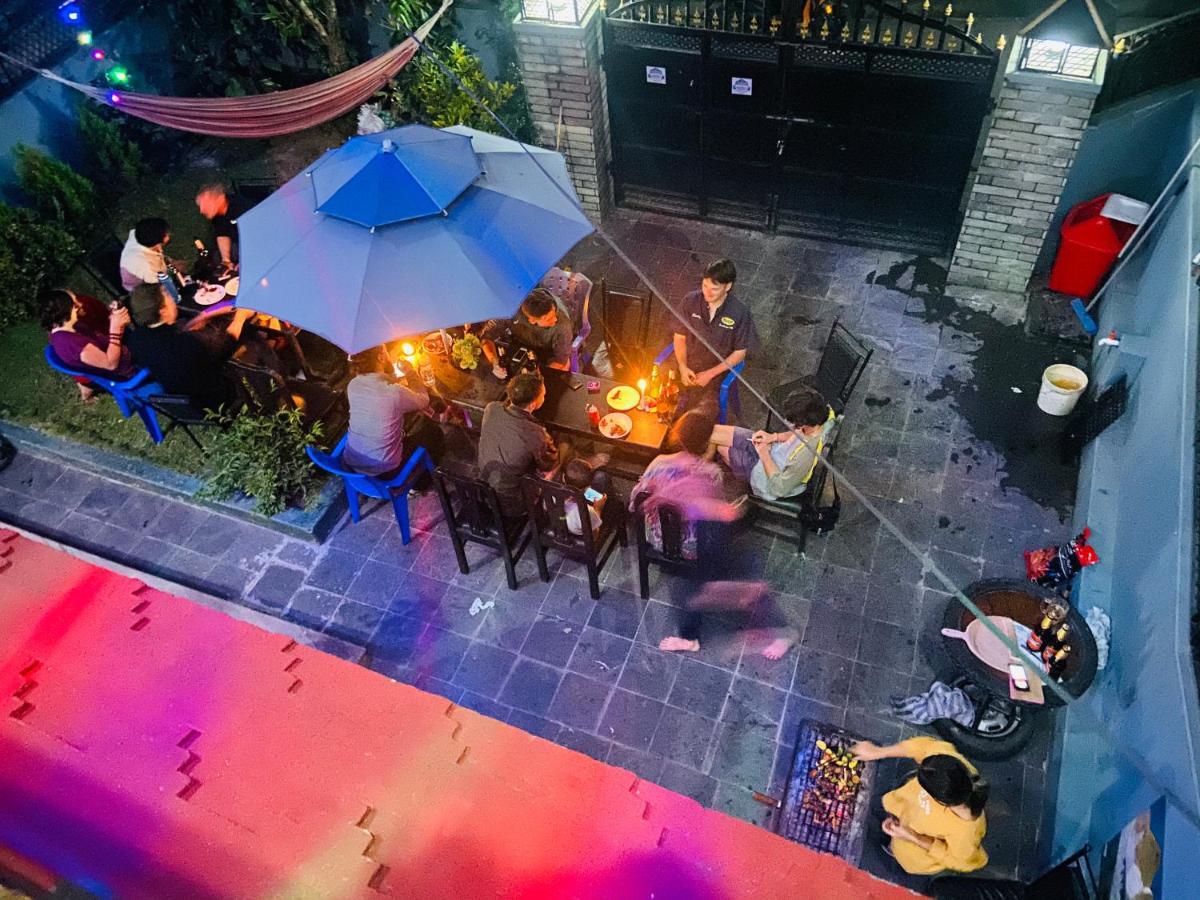 פוקהרה Aroma Tourist Hostel מראה חיצוני תמונה